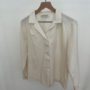 Vintage Cream Button-Up Blouse with Collar and Pleating